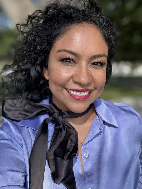 Luisa Contreras, Marriage & Sex Therapist 4