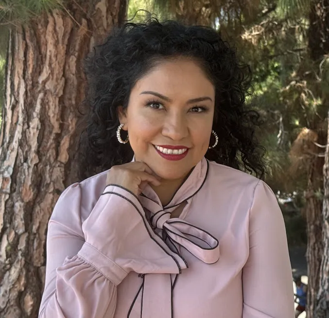 Luisa Contreras, Marriage & Sex Therapist 4