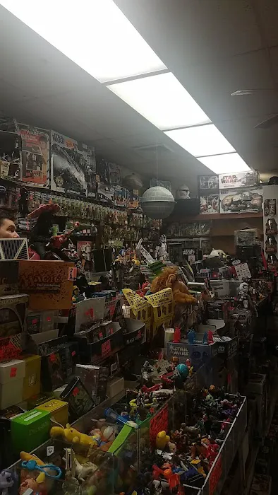HEROES & HOBBIES 