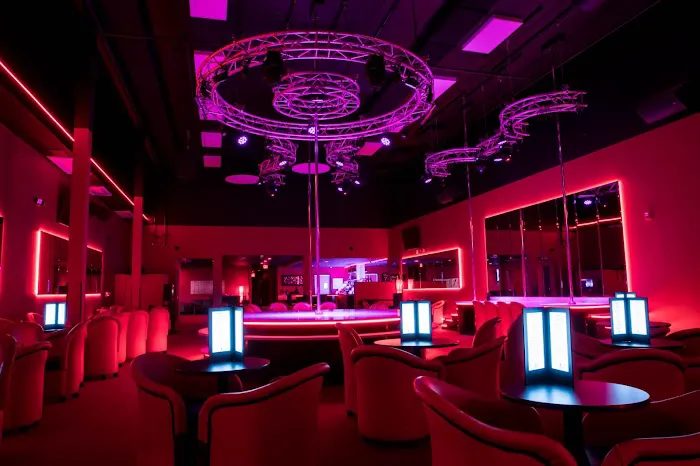 Club Rouge Beaverton 5