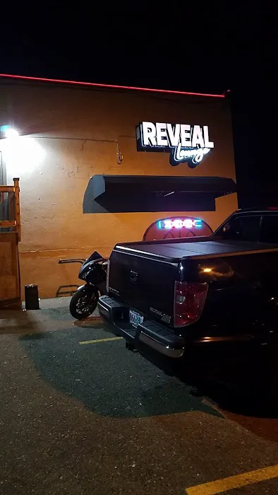 Reveal Lounge 5