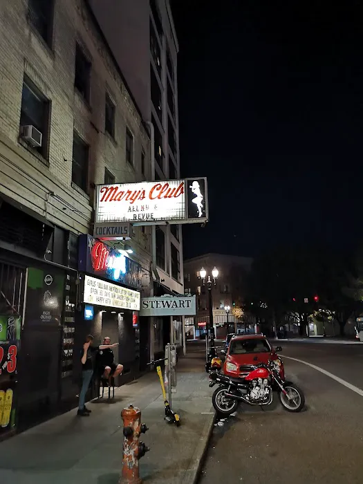 Mary's Club 5