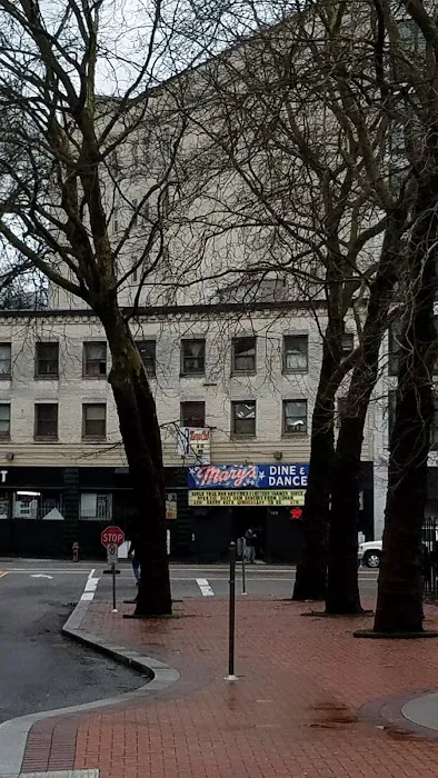Mary's Club 5