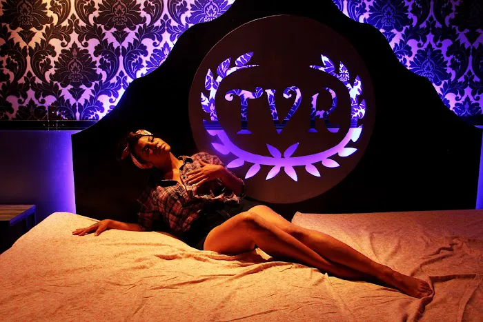 TVR The Velvet Rope 5