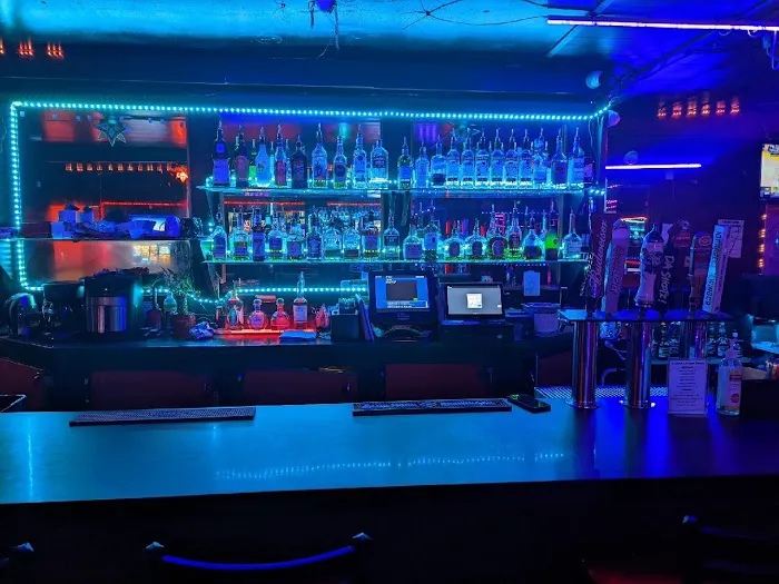 Scarlet Lounge 5