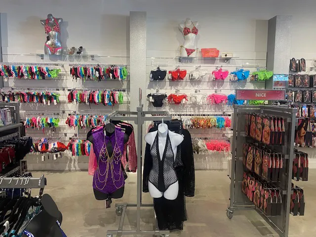 The Love Store 5