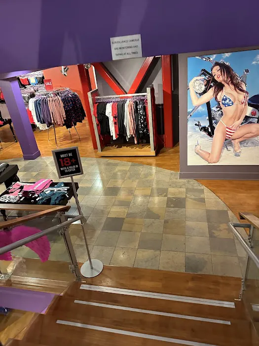 HUSTLER® Hollywood 5