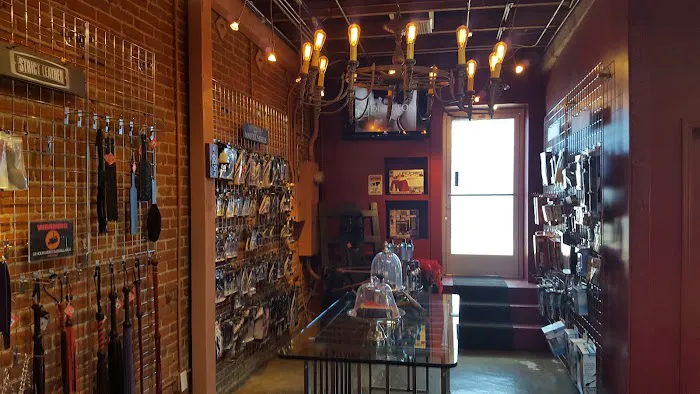 Circus of Books - West 5