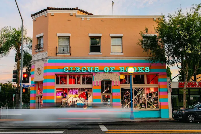 Circus of Books 5