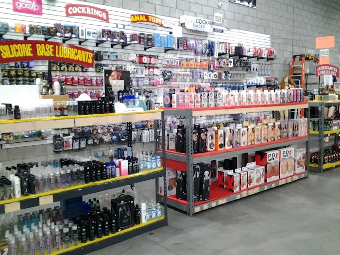 Adult Warehouse Outlet Panorama 5