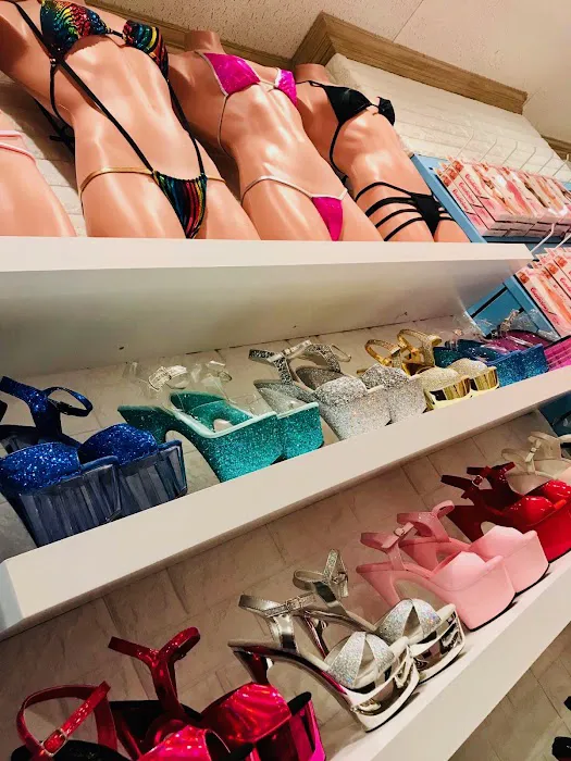 London Boutique 4