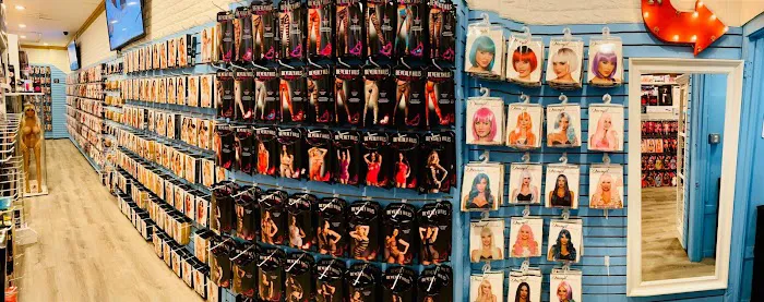 London Boutique 4