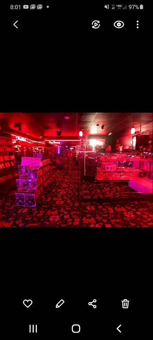 Tunnel of Love 4