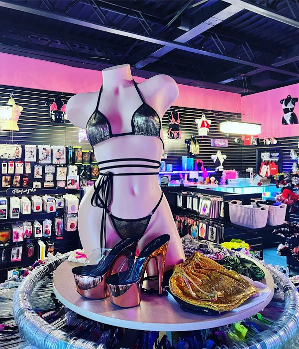 Romantic Depot 4
