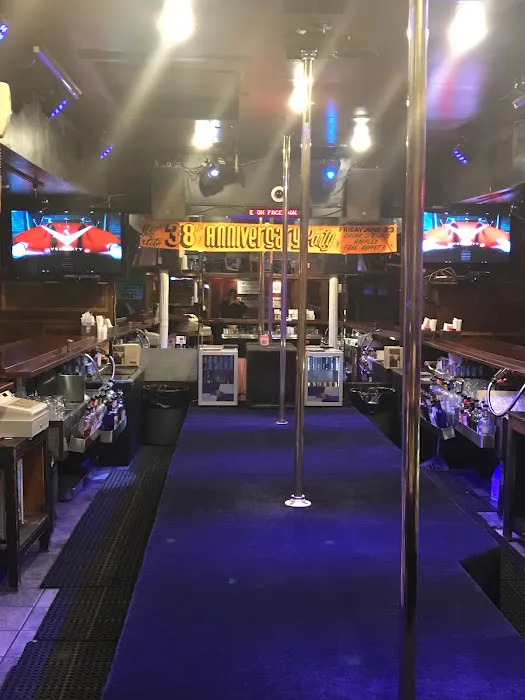 The Carousel Night Club 4