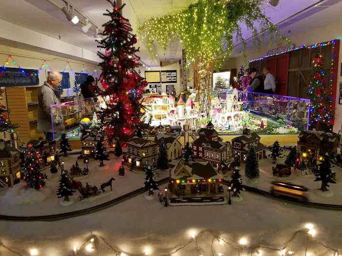 Amato's Toy and Hobby Middletown 3