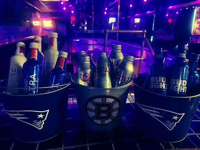Club Castaway 1