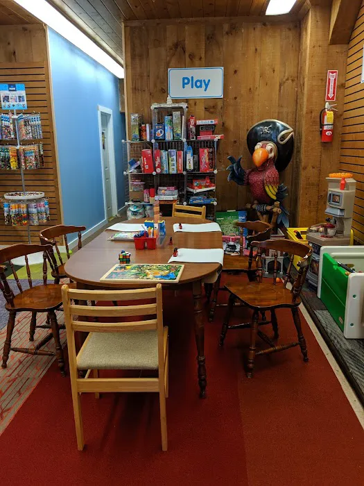 Cape Cod Toy Chest 5