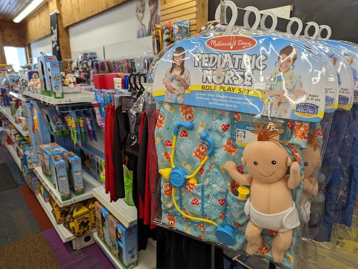 Cape Cod Toy Chest 5