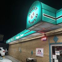Adult World ico