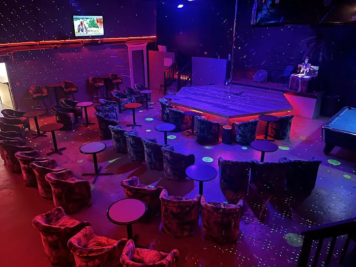 Castaways Gentleman's Club 5