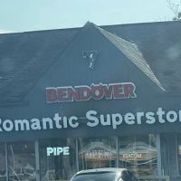 BENDOVER - Romantic Superstore ico