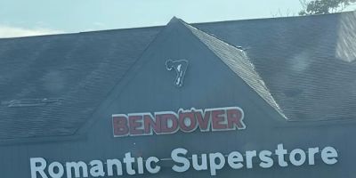 BENDOVER - Romantic Superstore