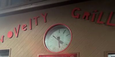 Novelty Lounge