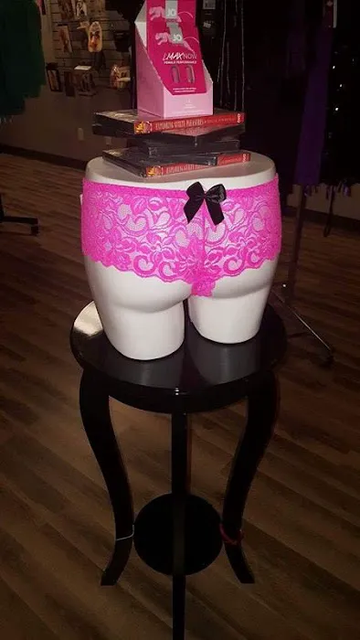 Sasha Lee's Romance Boutique 4