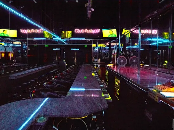 Club Pussycat 4
