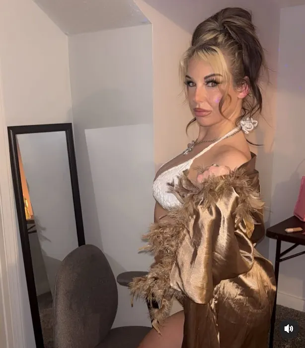 Diamond Dolls 4