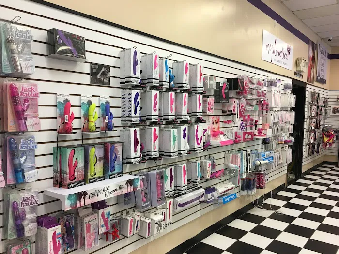 Adultmart 4