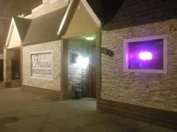 The House Night Club 4