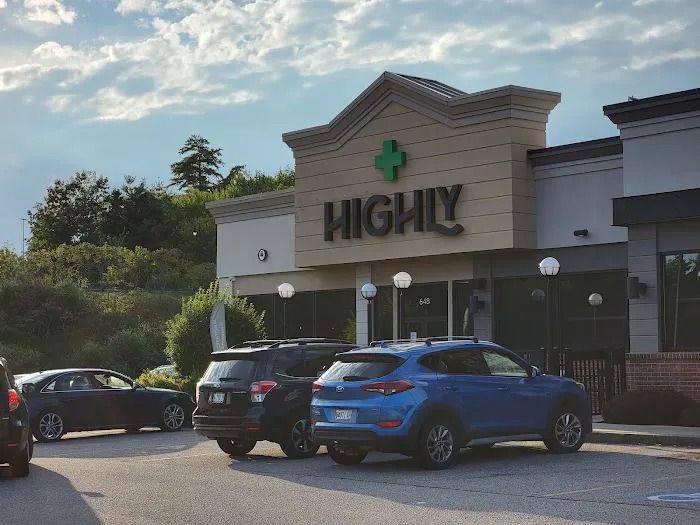 HIGHLY Recreational Dispensary (Adult use 21+) - Auburn 4