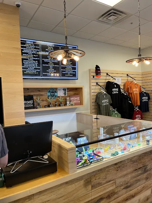 HIGHLY Recreational Dispensary (Adult use 21+) - Auburn 4