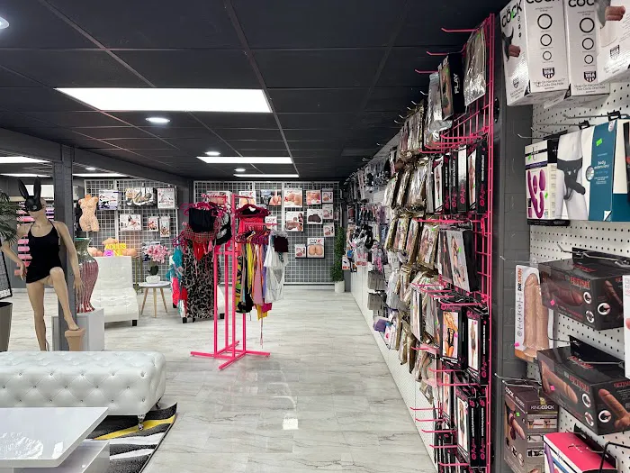 Adultland Dallas Pike 4