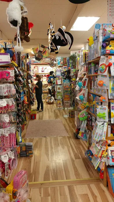 Woodbury Mountain Toys 2