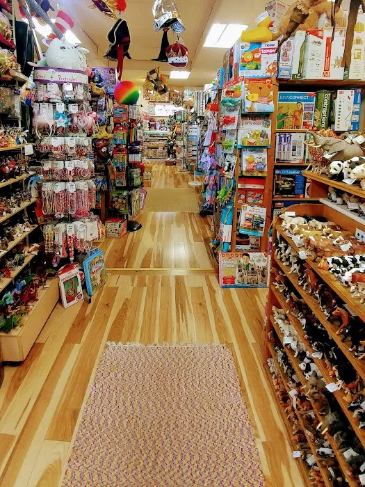 Woodbury Mountain Toys 2